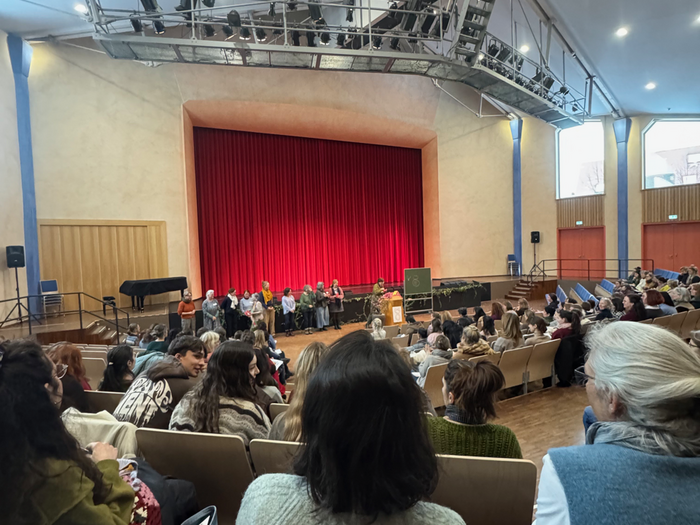 Veranstaltung in Saal